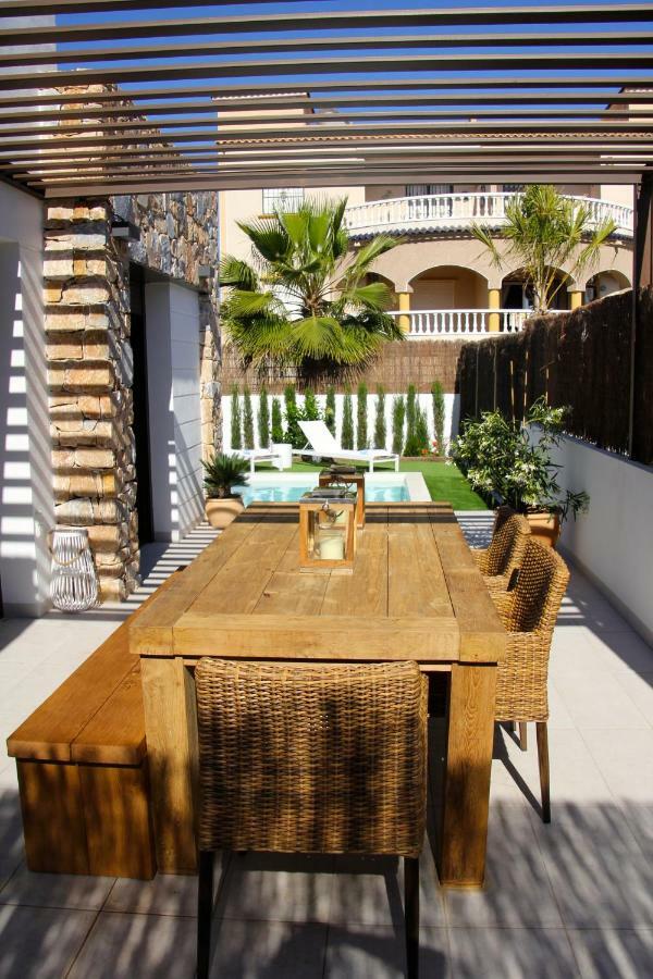 Casa Laura Βίλα Οριουέλα Εξωτερικό φωτογραφία